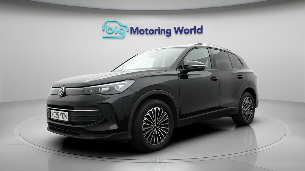 Volkswagen Tiguan Match MC25YCN Black #3