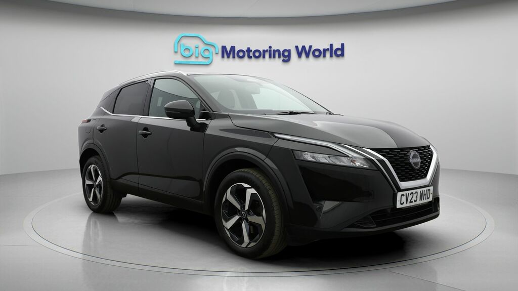 Nissan Qashqai N-connecta Black