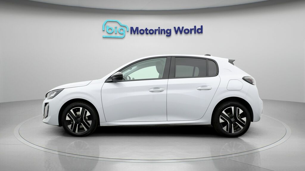 Peugeot 208 Allure White #4