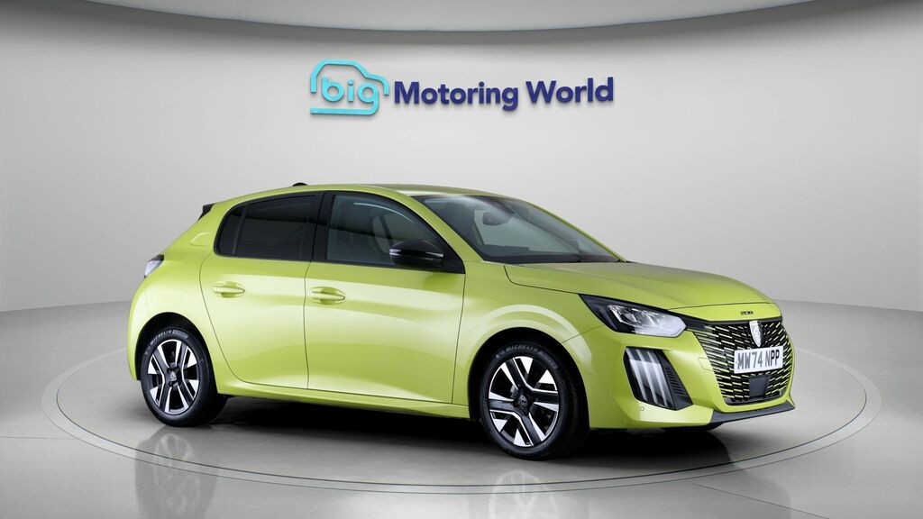 Peugeot 208 Allure Yellow