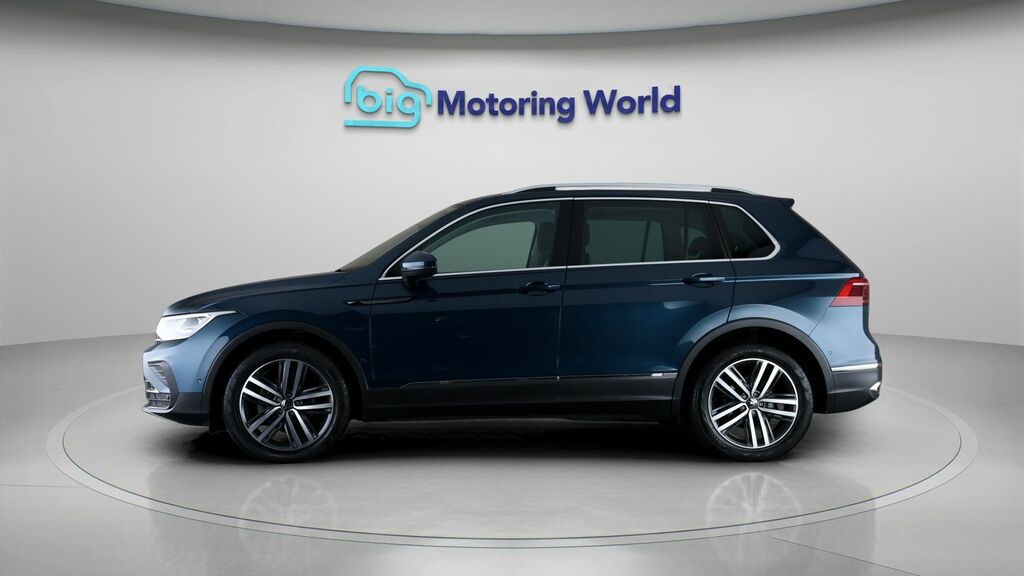 Volkswagen Tiguan Elegance YO21LZE Blue #4