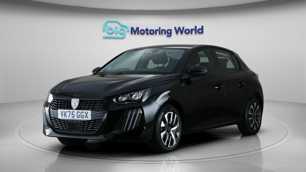 Peugeot 208 Style Black #3