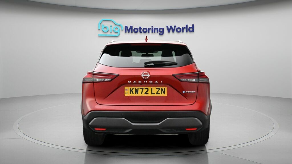 Nissan Qashqai Tekna KW72LZN Red #6
