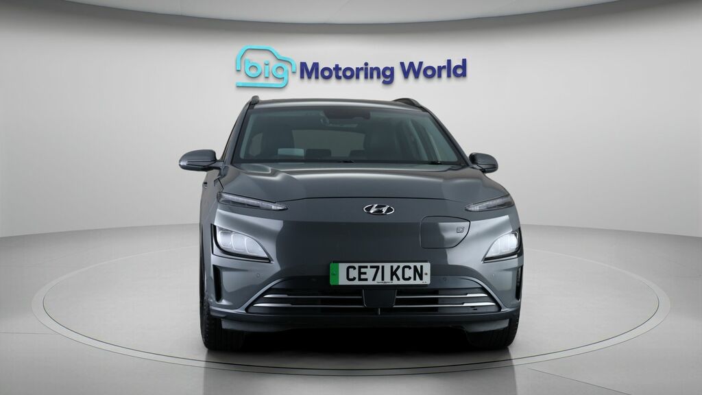 Hyundai Kona Hatchback Red #2
