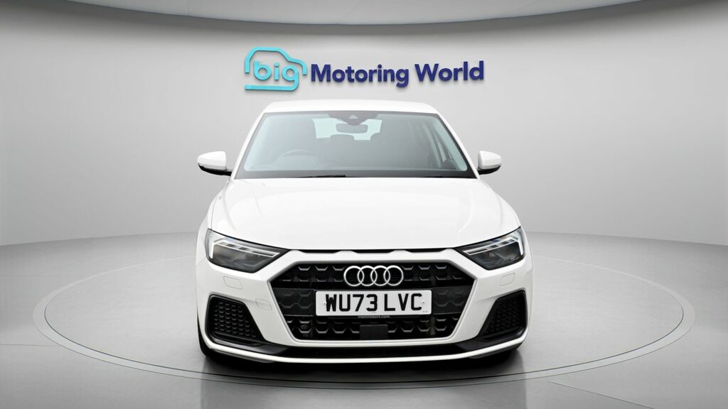 Audi A1 Sport White #2
