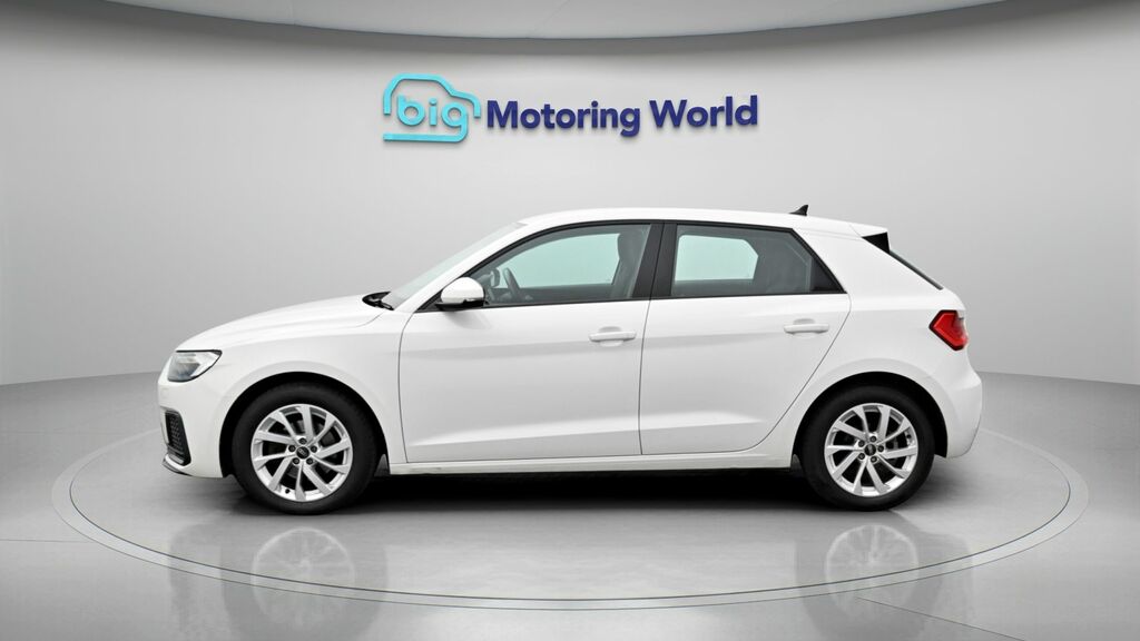 Audi A1 Sport White #4