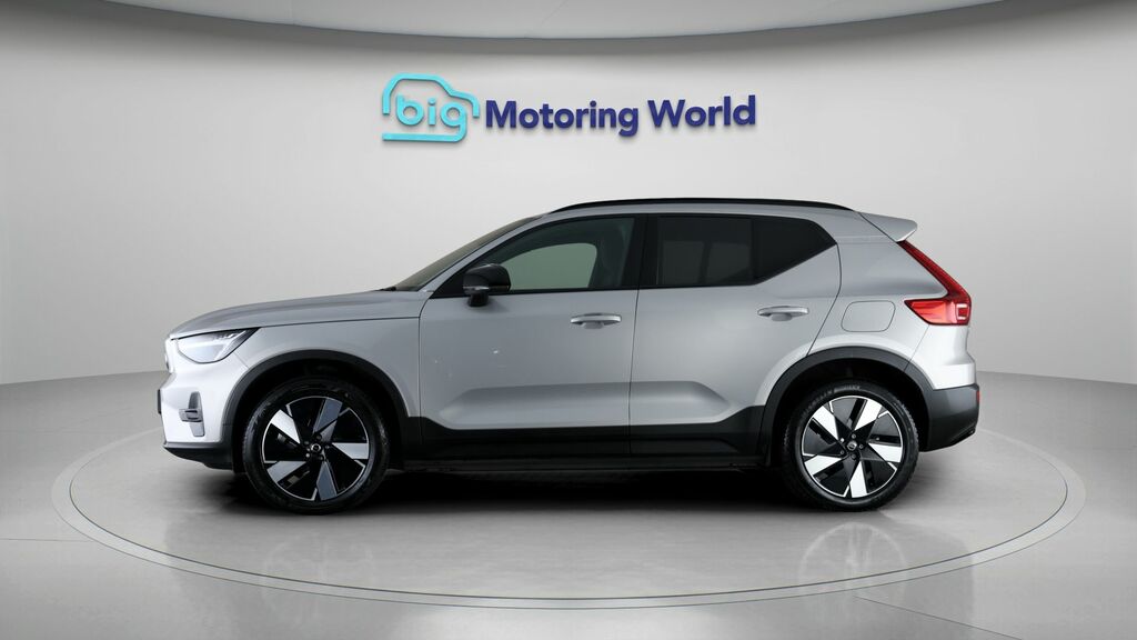 Volvo XC40 Plus YO73XJV Silver #4