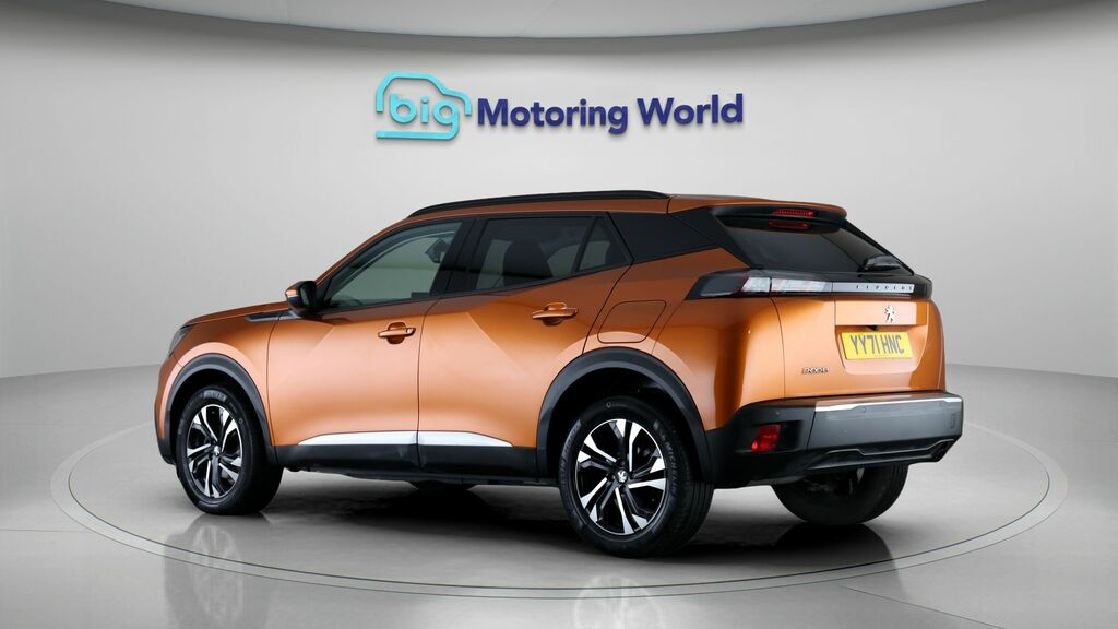 Peugeot 2008 Allure Premium YY71HNC Orange #5