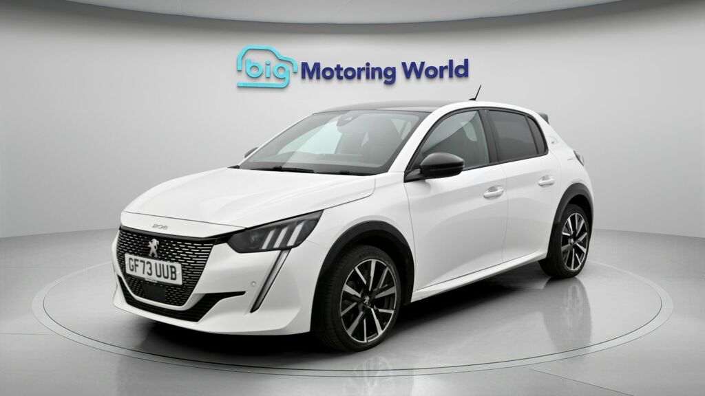 Peugeot 208 Gt White #3