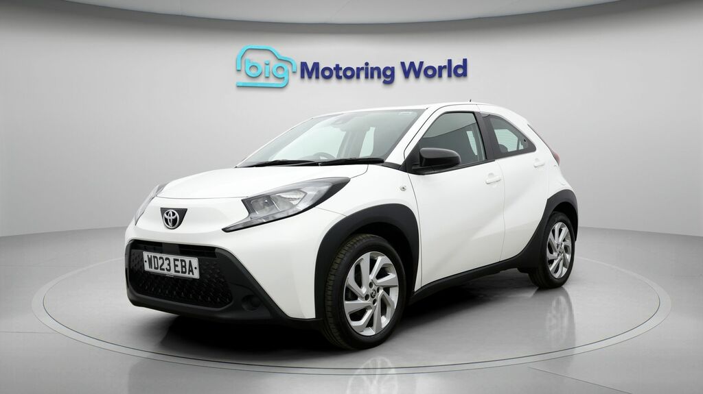 Toyota Aygo X Pure White #3