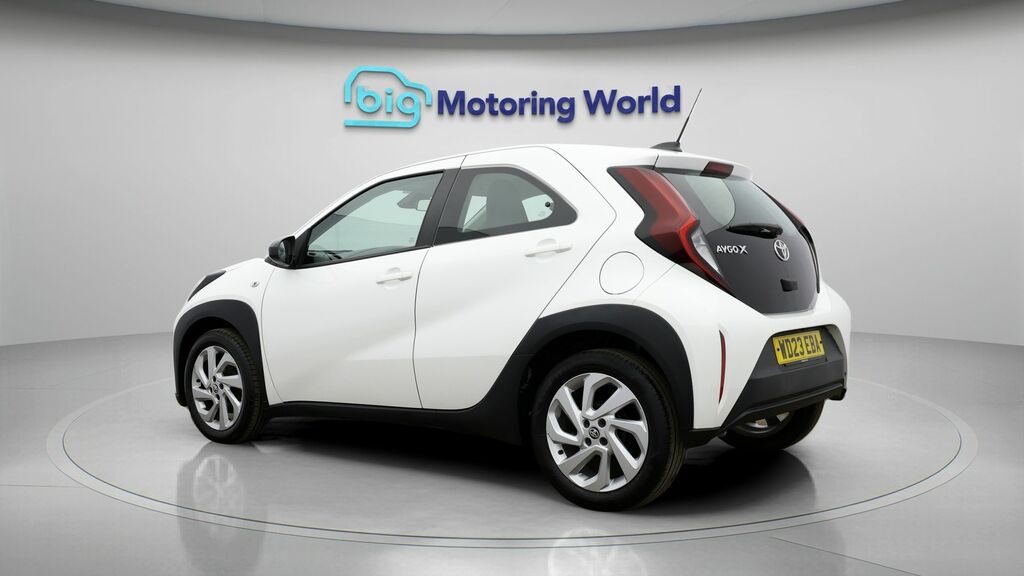 Toyota Aygo X Pure White #5
