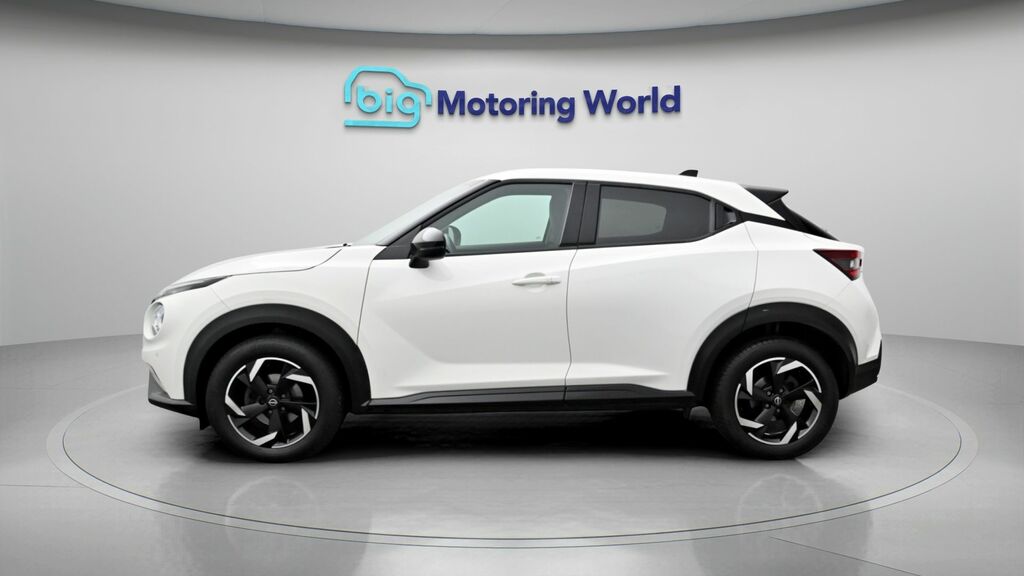 Nissan Juke N-connecta EY23XTF White #4