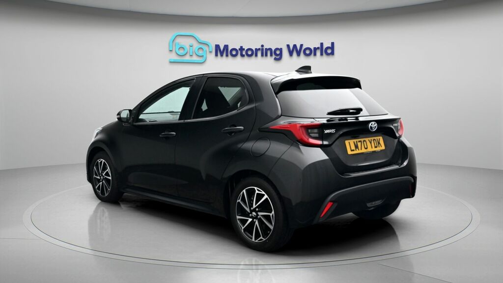 Toyota Yaris Design LM70YDK Black #5