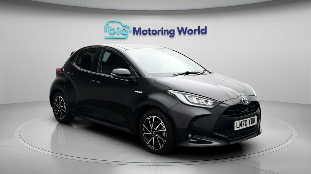 Toyota Yaris Design Black