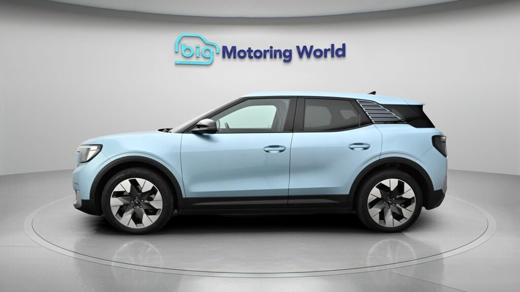Ford Explorer Premium Blue #4