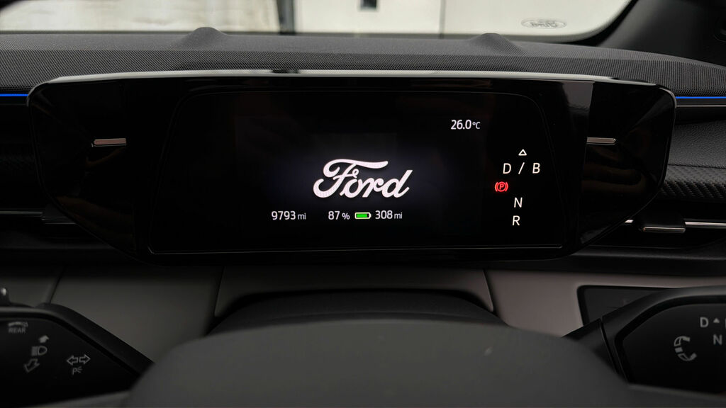 Ford Explorer 210Kw Premium 77Kwh White #24
