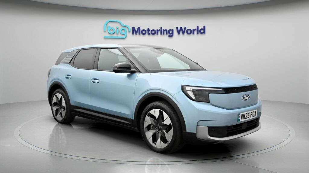 Ford Explorer Premium Blue