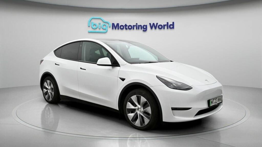 Tesla Model Y Long Range White