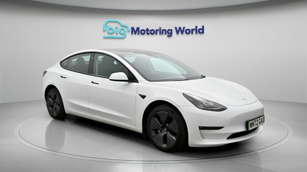 Tesla Model 3 Long Range White