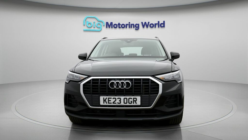Audi Q3 Technik Black #2
