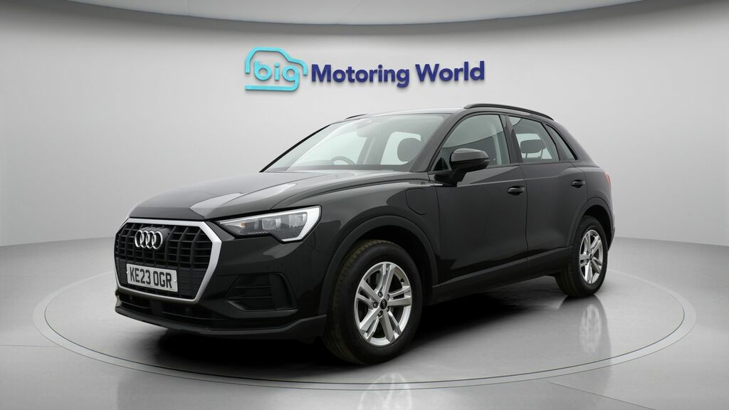 Audi Q3 Technik Black #3