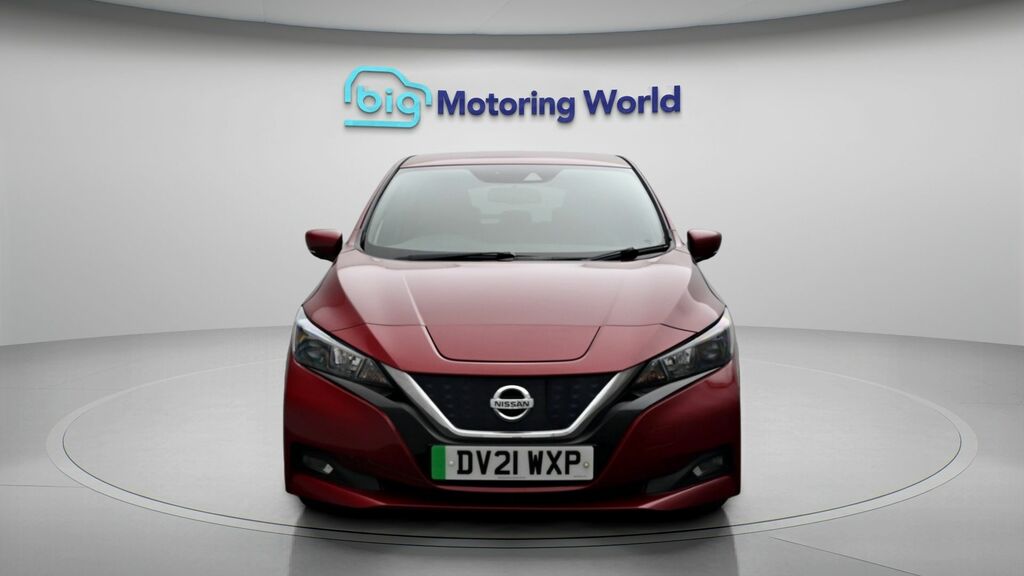Nissan Leaf N-connecta Red #2