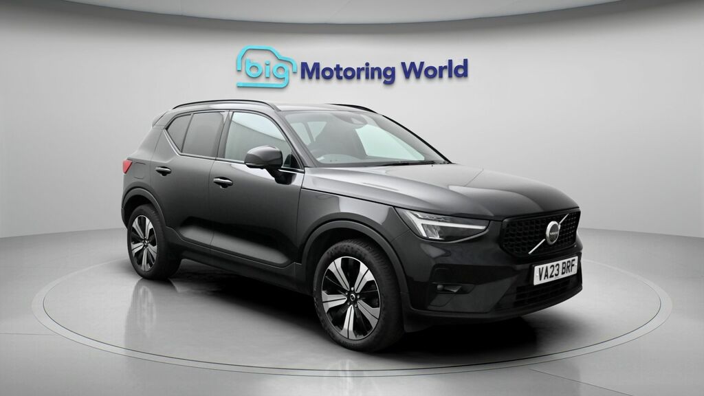 Volvo XC40 Ultimate Dark Black