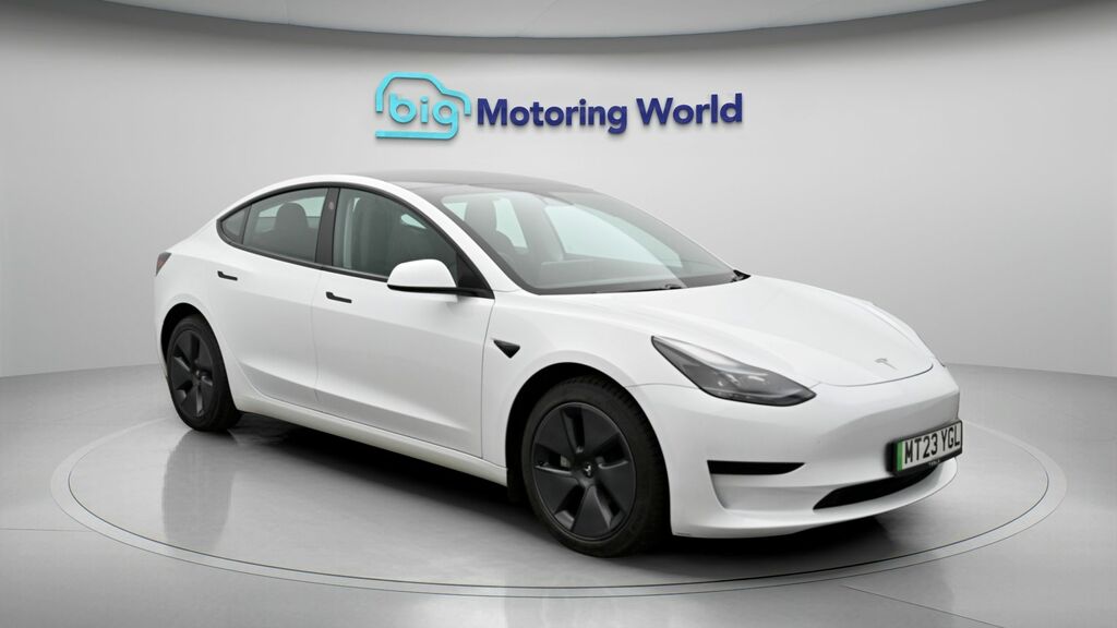 Tesla Model 3 3 Model 3 Rwd White