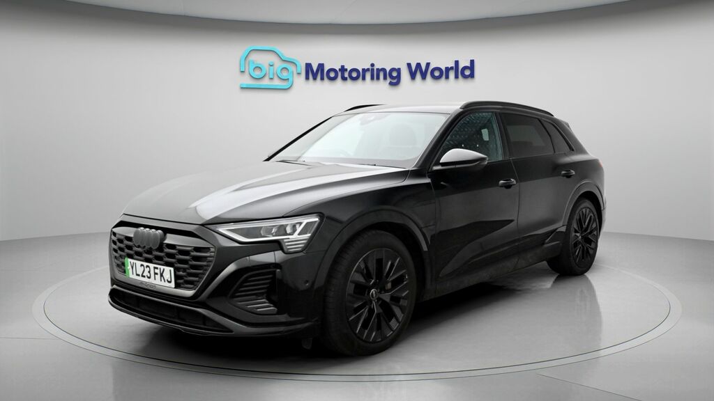 Audi Q8 e tron Black Edition Black #3