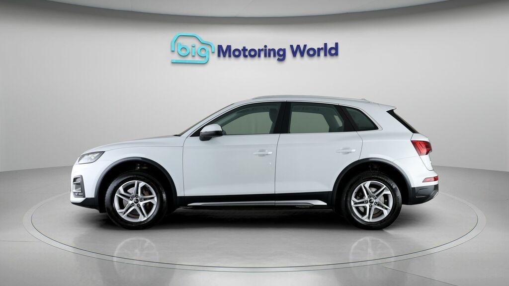 Audi Q5 Sport KM21XWB White #4