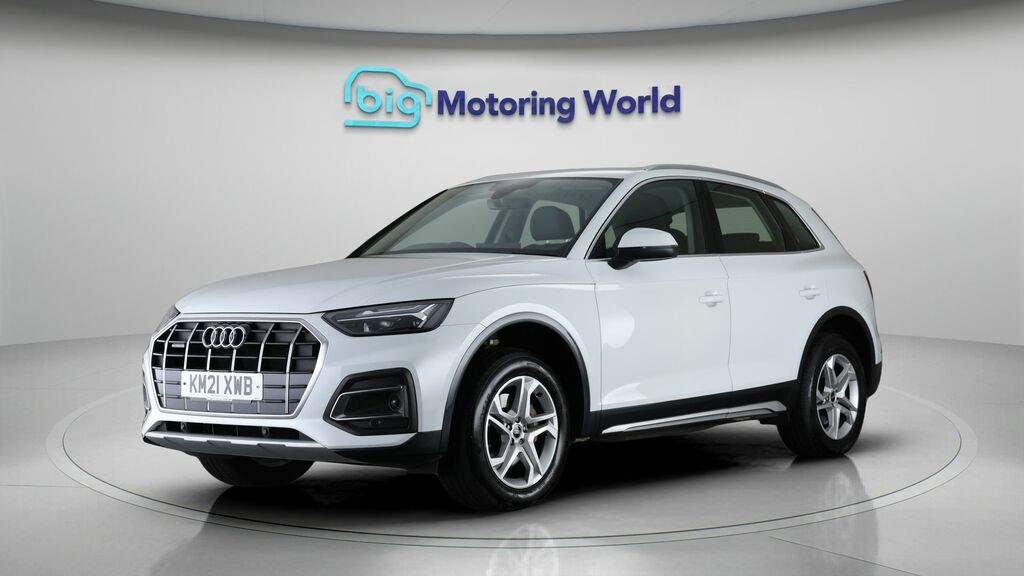 Audi Q5 Sport KM21XWB White #3