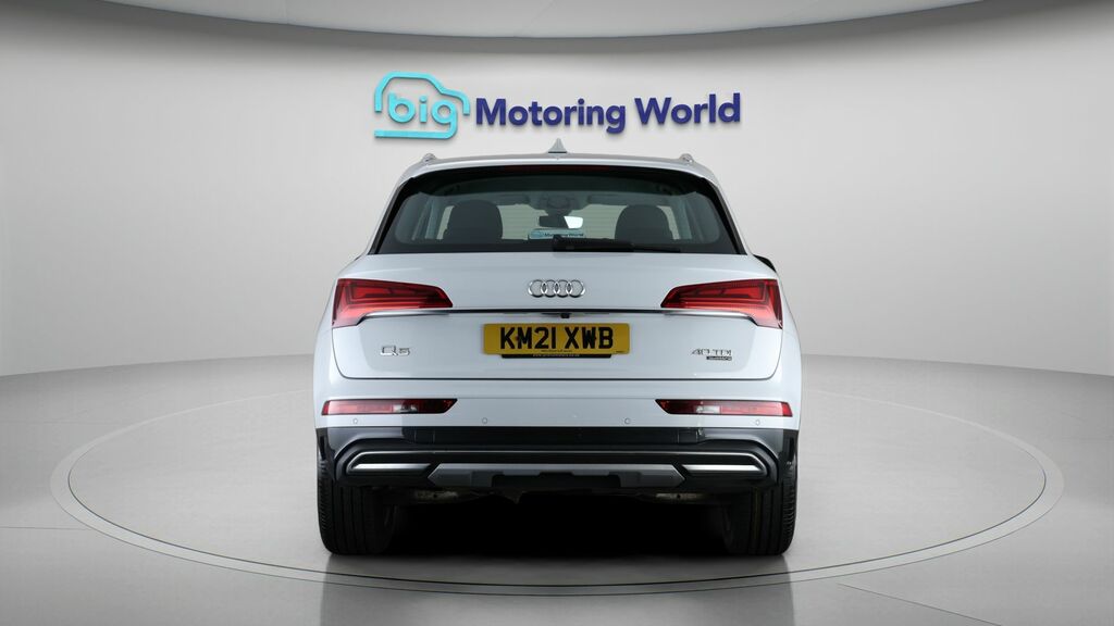 Audi Q5 Sport KM21XWB White #6