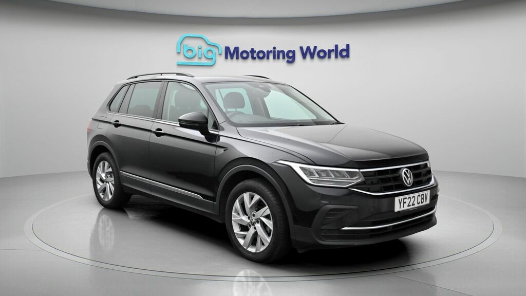 Volkswagen Tiguan Life Black