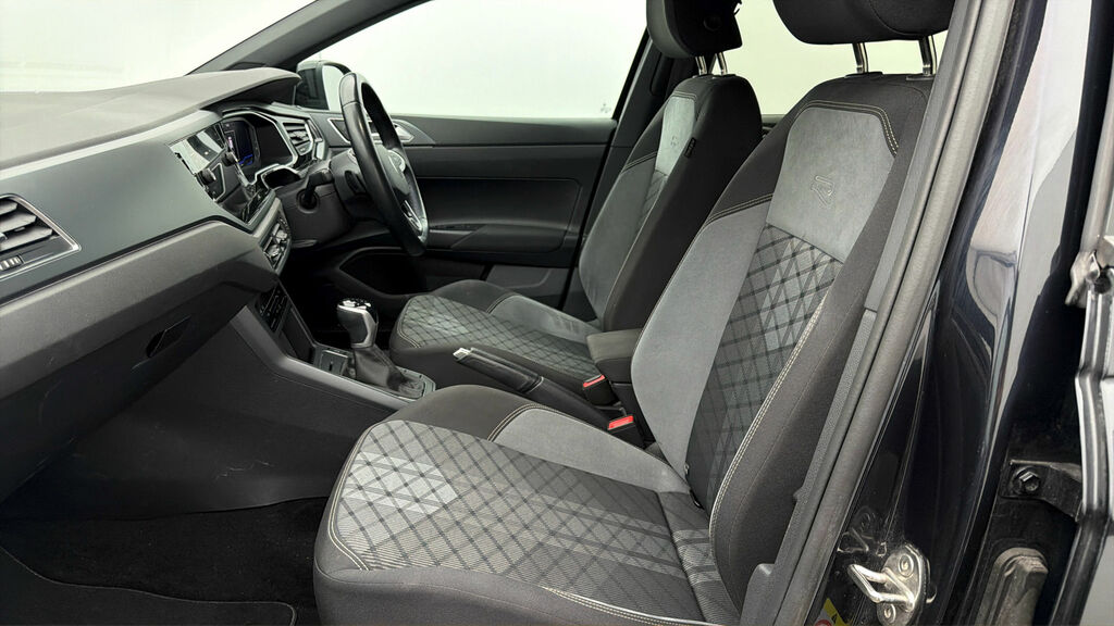 Volkswagen Taigo Hatchback Grey #13