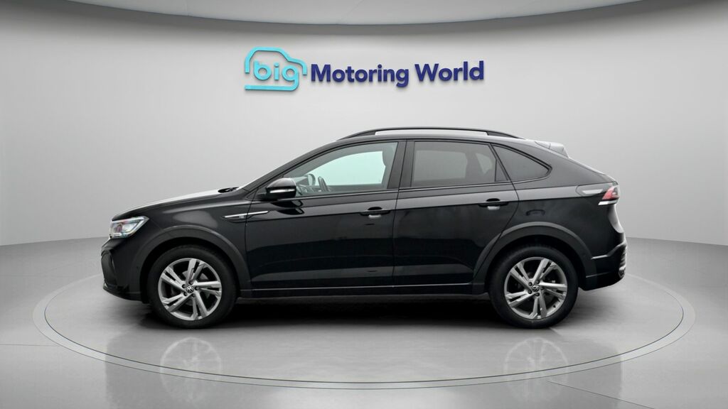 Volkswagen Taigo R-line Black #4