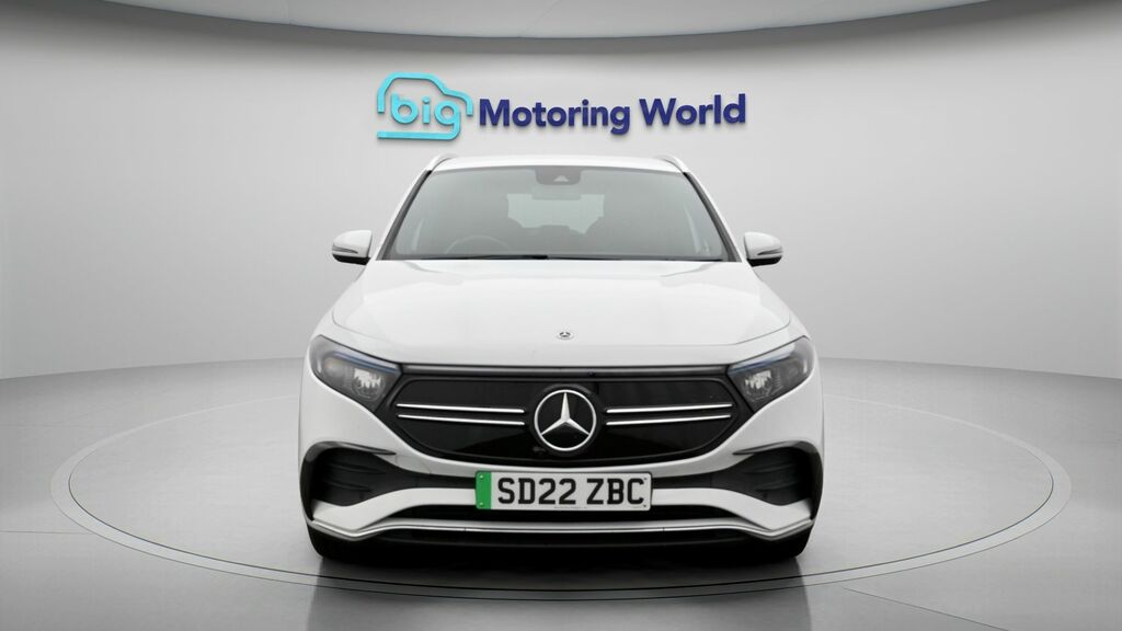 Mercedes-Benz EQA Amg Line White #2