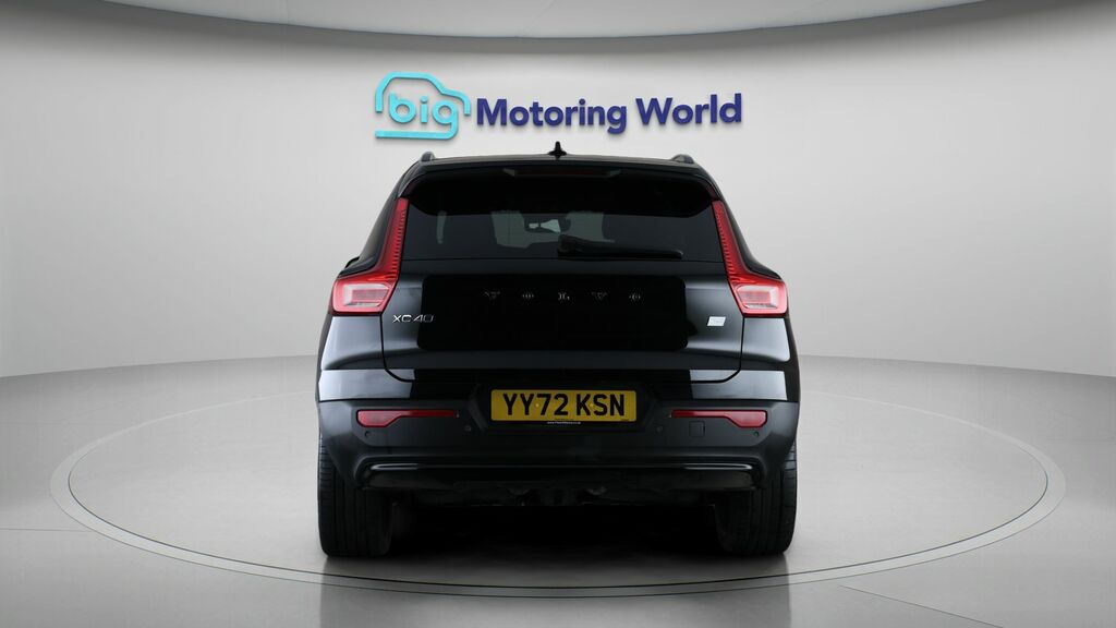 Volvo XC40 Ultimate Black #6