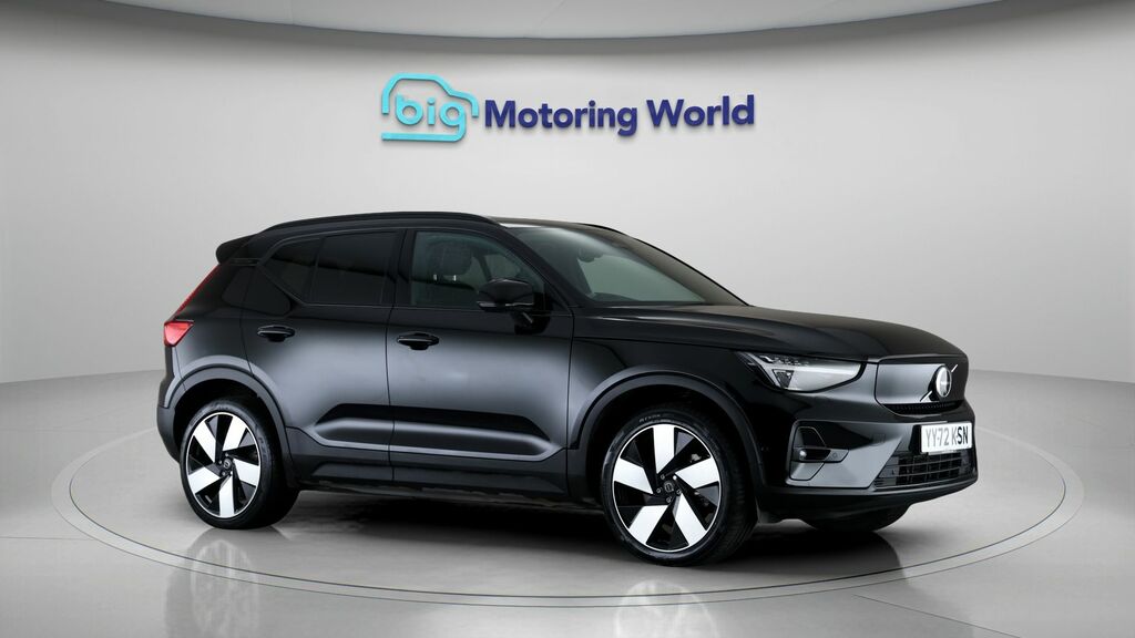 Volvo XC40 Ultimate Black