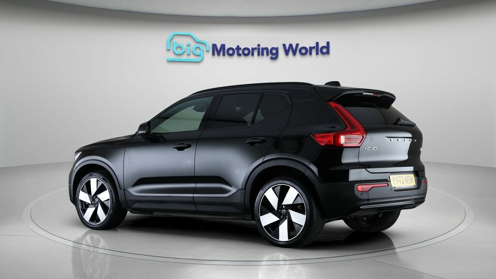 Volvo XC40 Ultimate Black #5