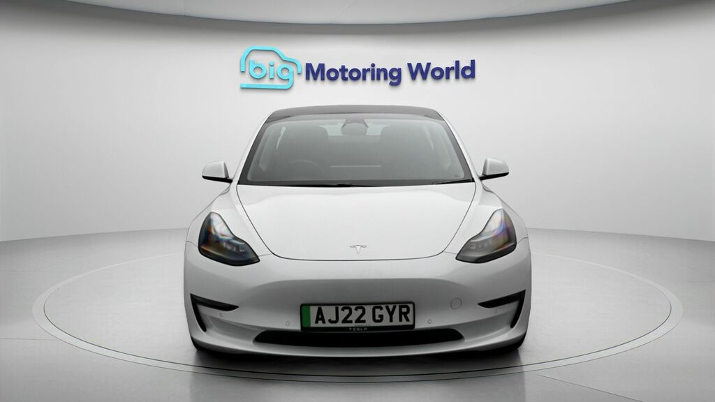 Tesla Model 3 Long Range AJ22GYR White #2