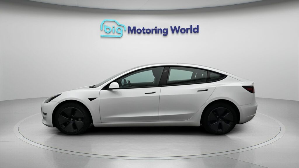 Tesla Model 3 Long Range AJ22GYR White #4
