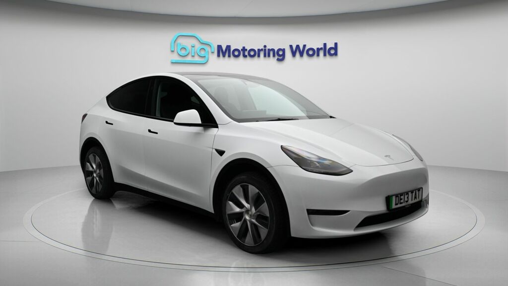 Tesla Model Y Long Range White