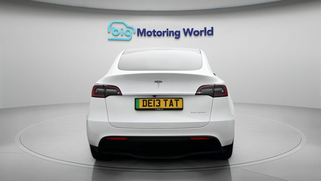 Tesla Model Y Long Range DE13TAT White #6