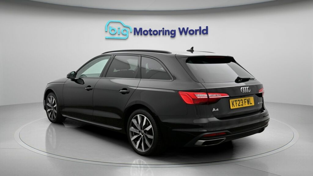 Audi A4 Avant Sport Edition Black #5