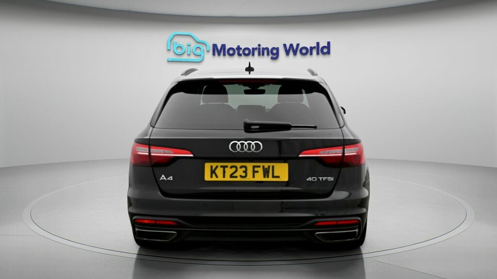 Audi A4 Avant Sport Edition Black #6