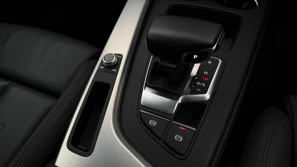 Audi A4 Avant Tfsi Black Edition Grey #26
