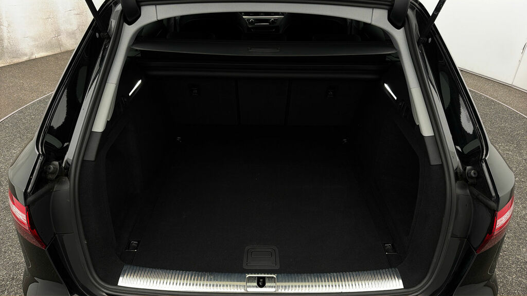 Audi A4 Avant Tfsi Black Edition Grey #16