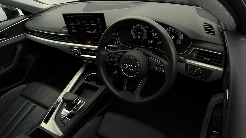 Audi A4 Avant Tfsi Black Edition Grey #9