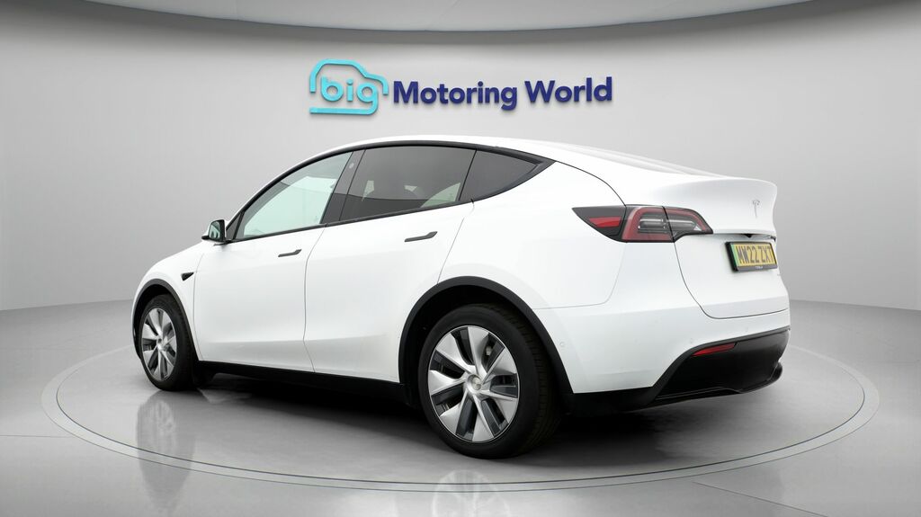Tesla Model Y Long Range MW22ZXT White #5