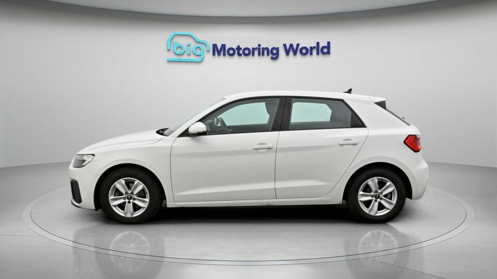Audi A1 Technik White #4